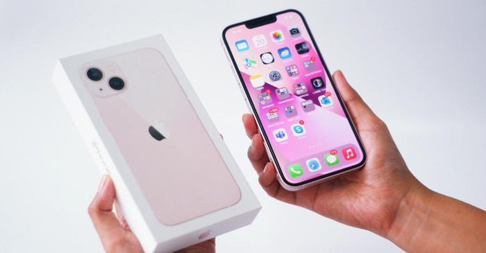 Harga iPhone 13 dan 15 di RI Turun Drastis, Jadi Segini Sekarang